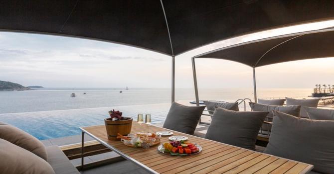 Villa Thousand Cliffs Nai Harn Buitenkant foto
