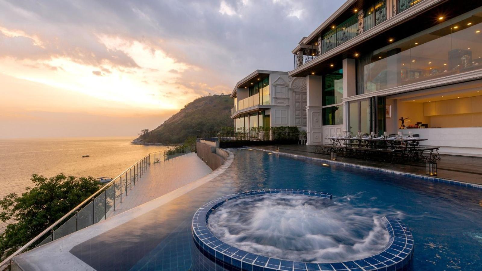 Villa Thousand Cliffs Nai Harn Buitenkant foto