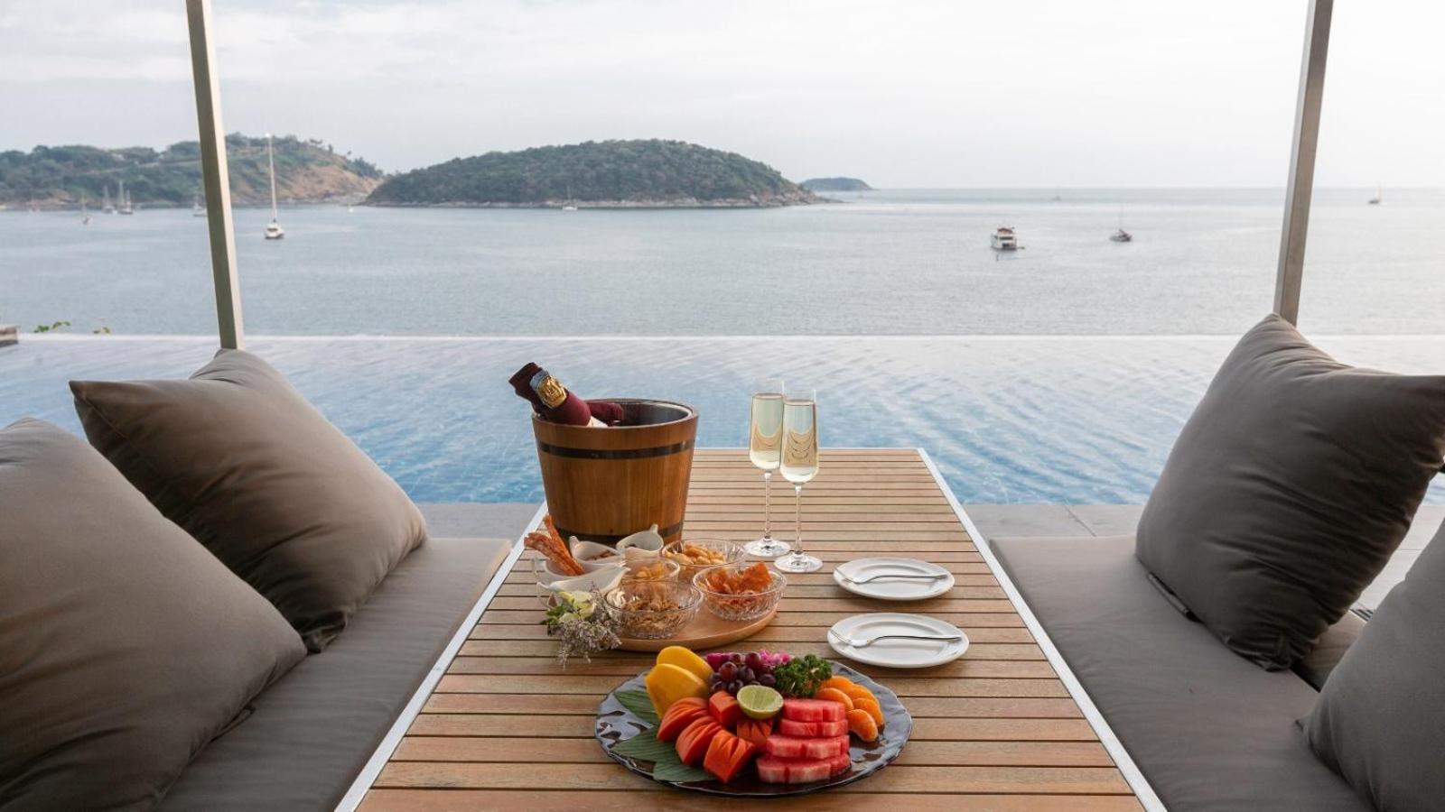 Villa Thousand Cliffs Nai Harn Buitenkant foto